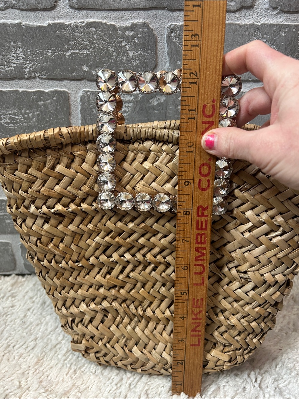 Urban Expressions Natural Straw Tote with Rhinestone Square Handle - Picture 5 of 8